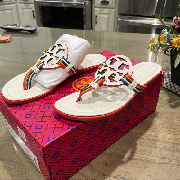 Tory Burch Flip Flops - Picture 3 of 7